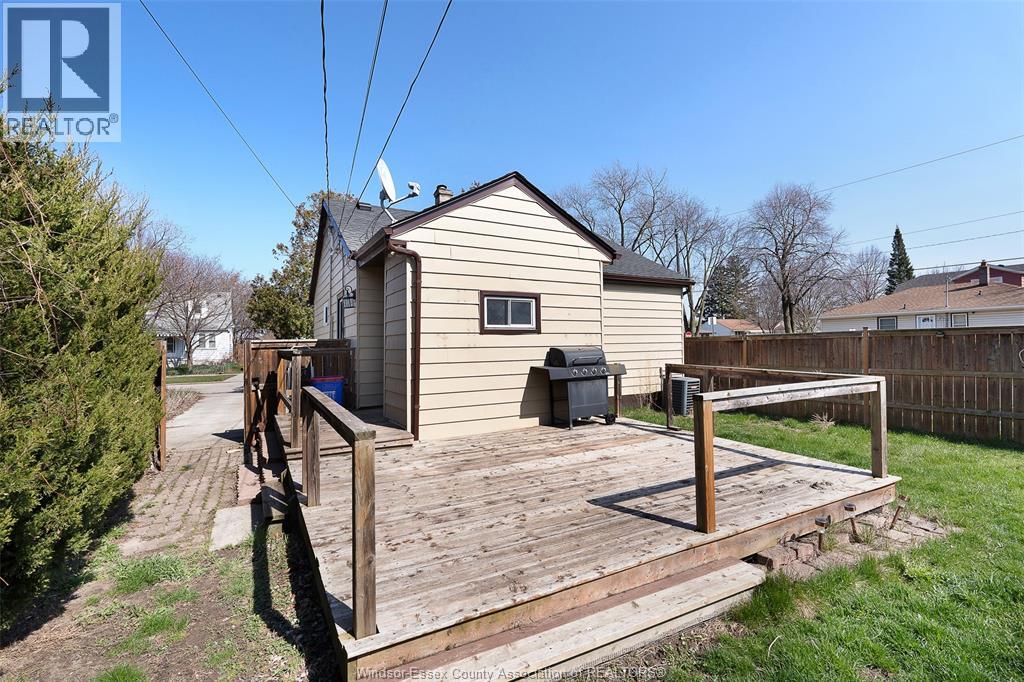 2497 CHANDLER, Windsor, Ontario, N8W4A7 — Photo 17