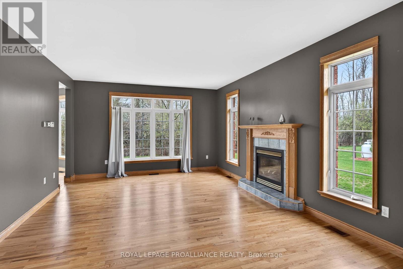 3560/3562 WEIR ROAD - 10