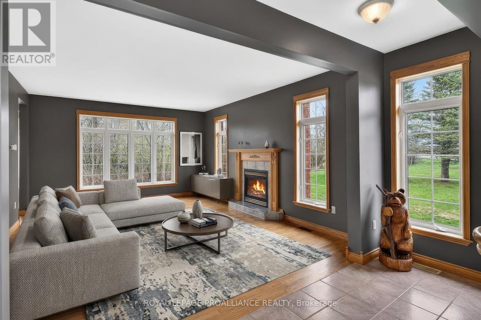 3560/3562 WEIR ROAD - 11