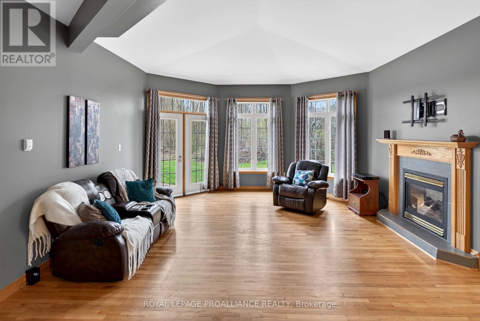3560/3562 WEIR ROAD - 19