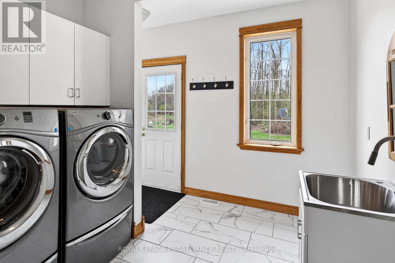 3560/3562 WEIR ROAD - 21