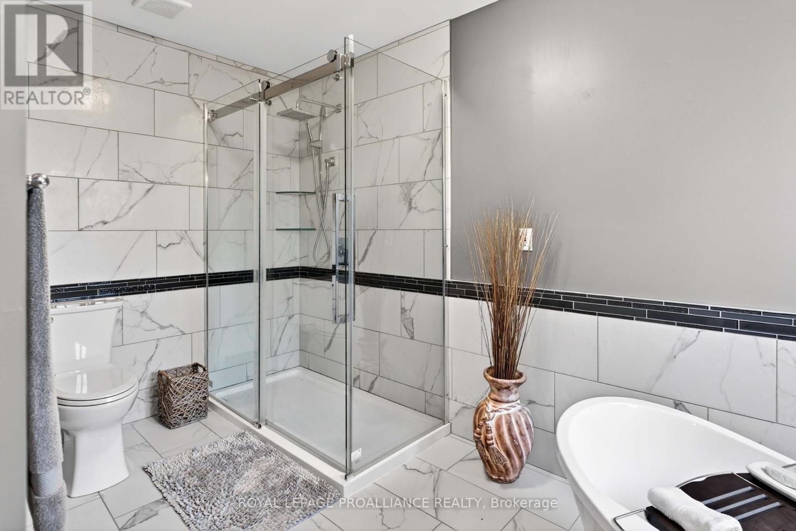 3560/3562 WEIR ROAD - 24