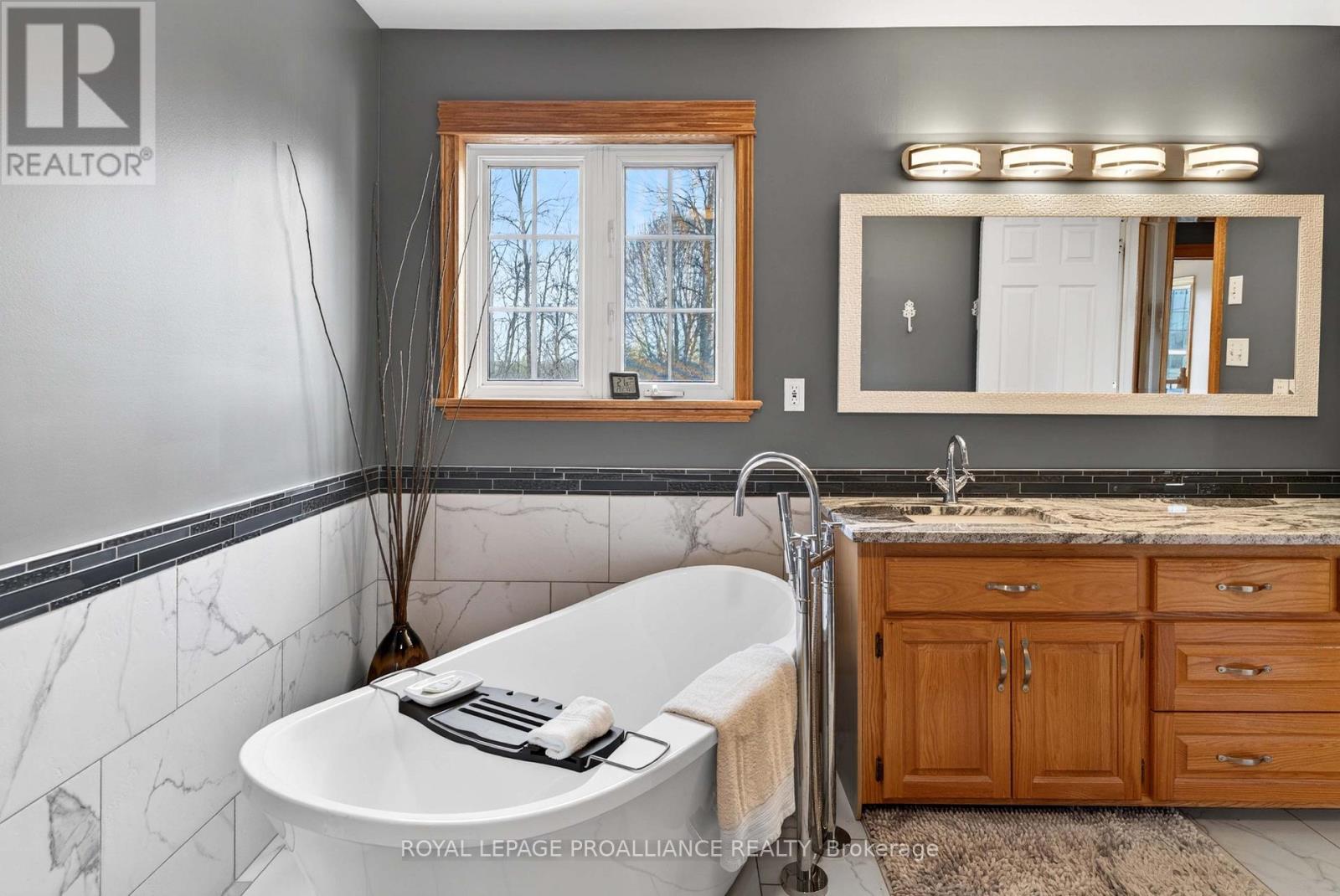 3560/3562 WEIR ROAD - 25