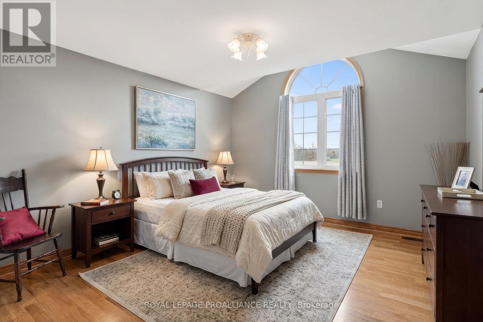 3560/3562 WEIR ROAD - 27