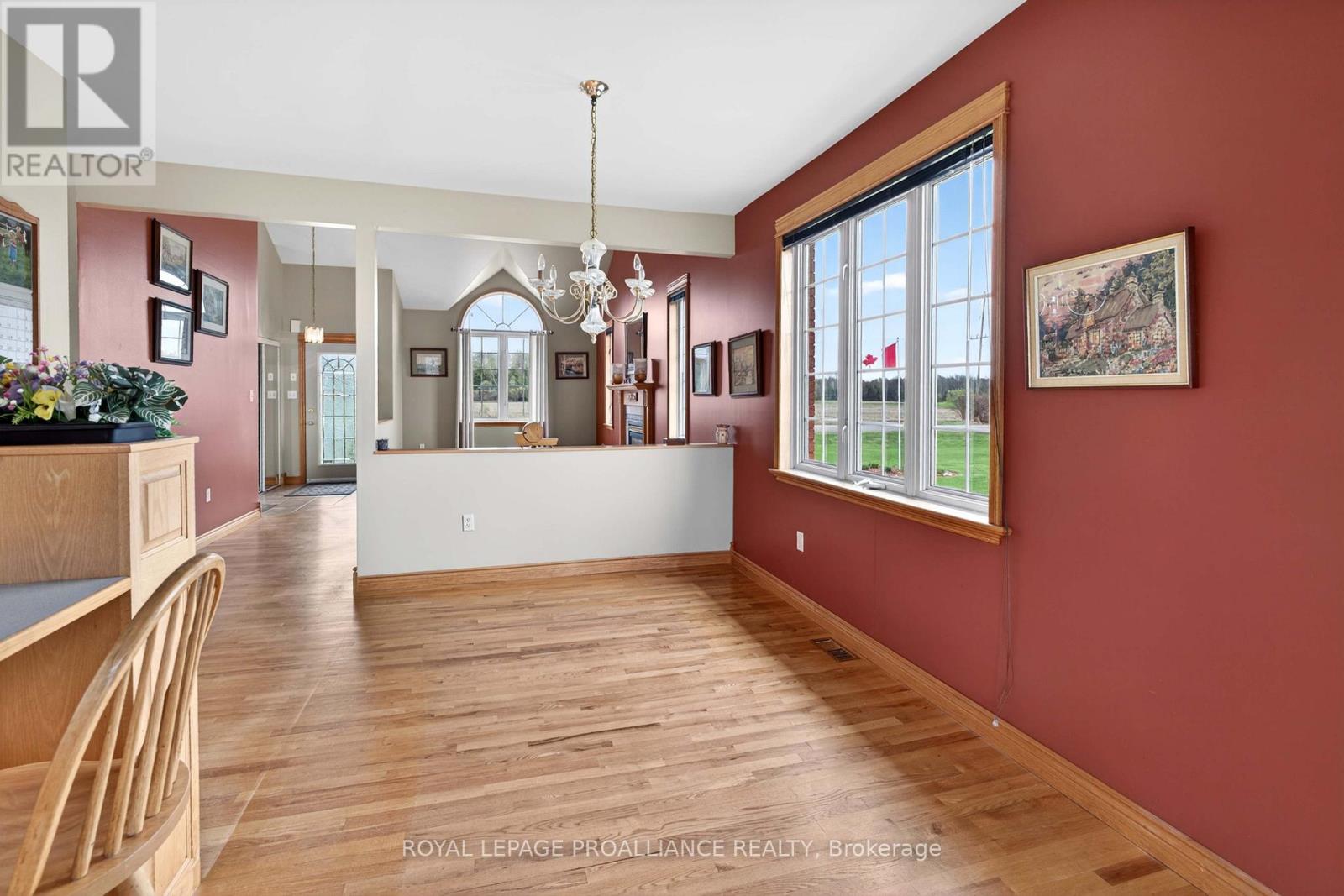 3560/3562 WEIR ROAD - 34