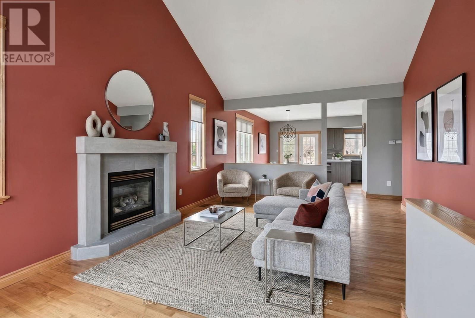 3560/3562 WEIR ROAD - 37