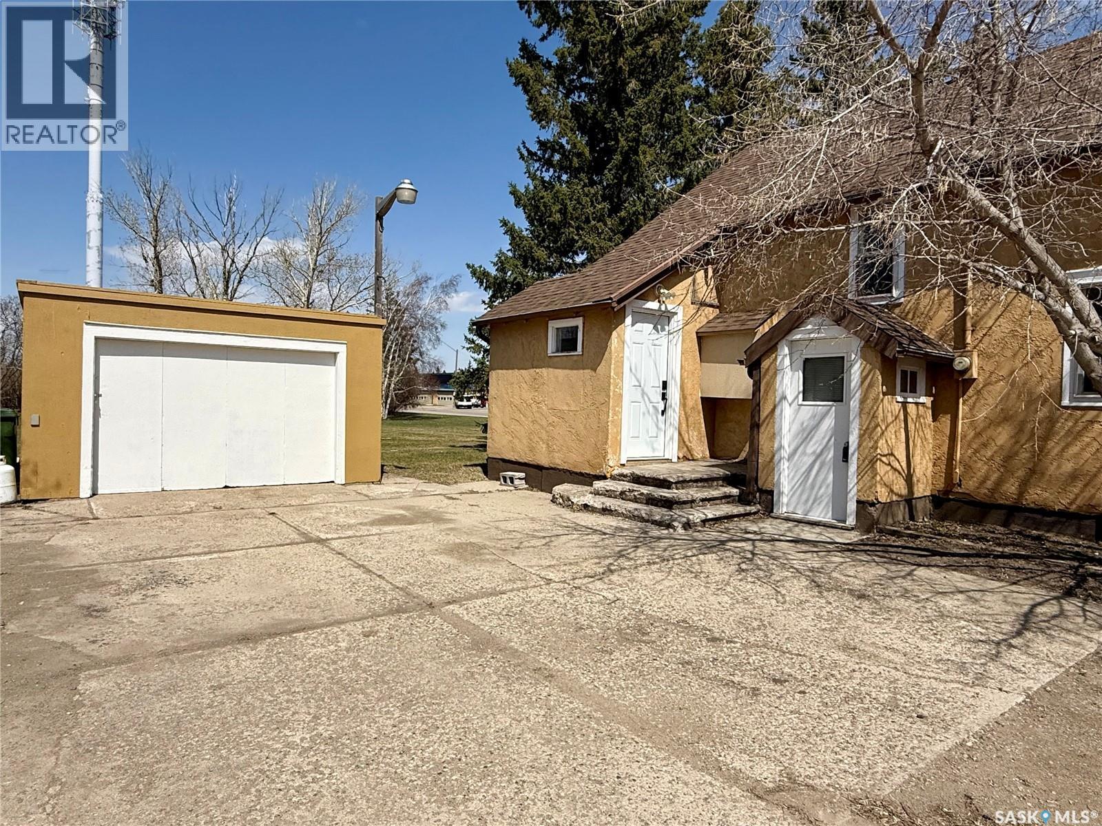 306 Gladstone AVENUE S - 21