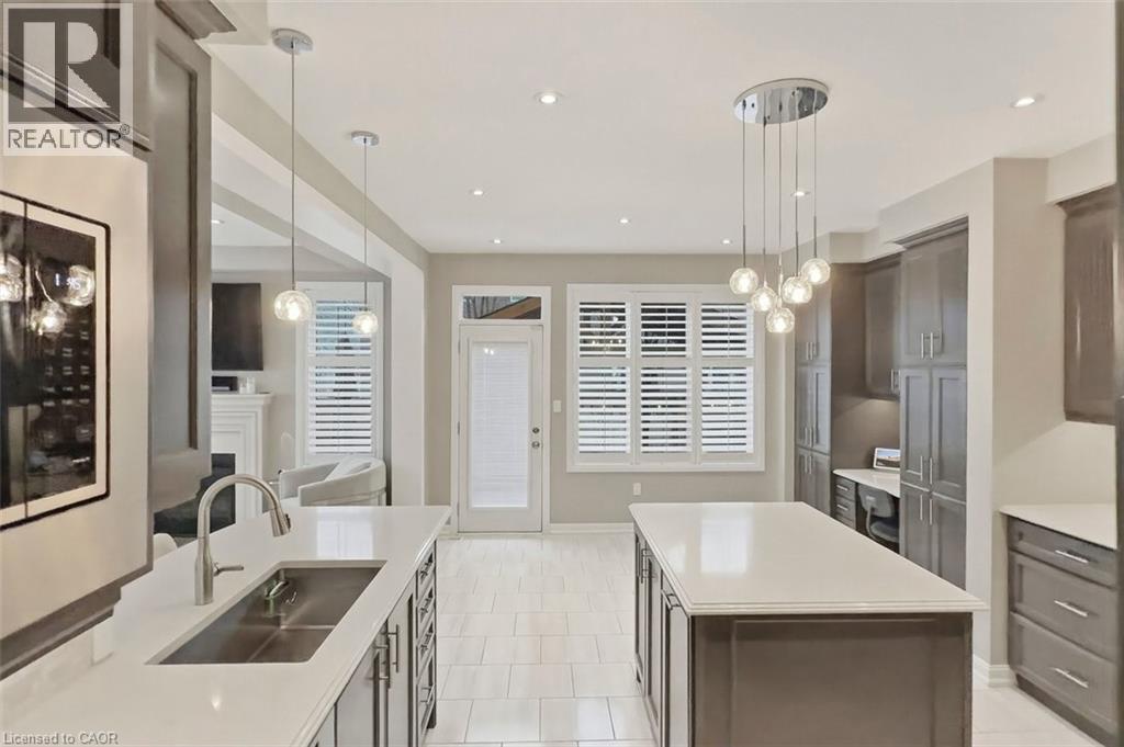355 WISTERIA Way - 11