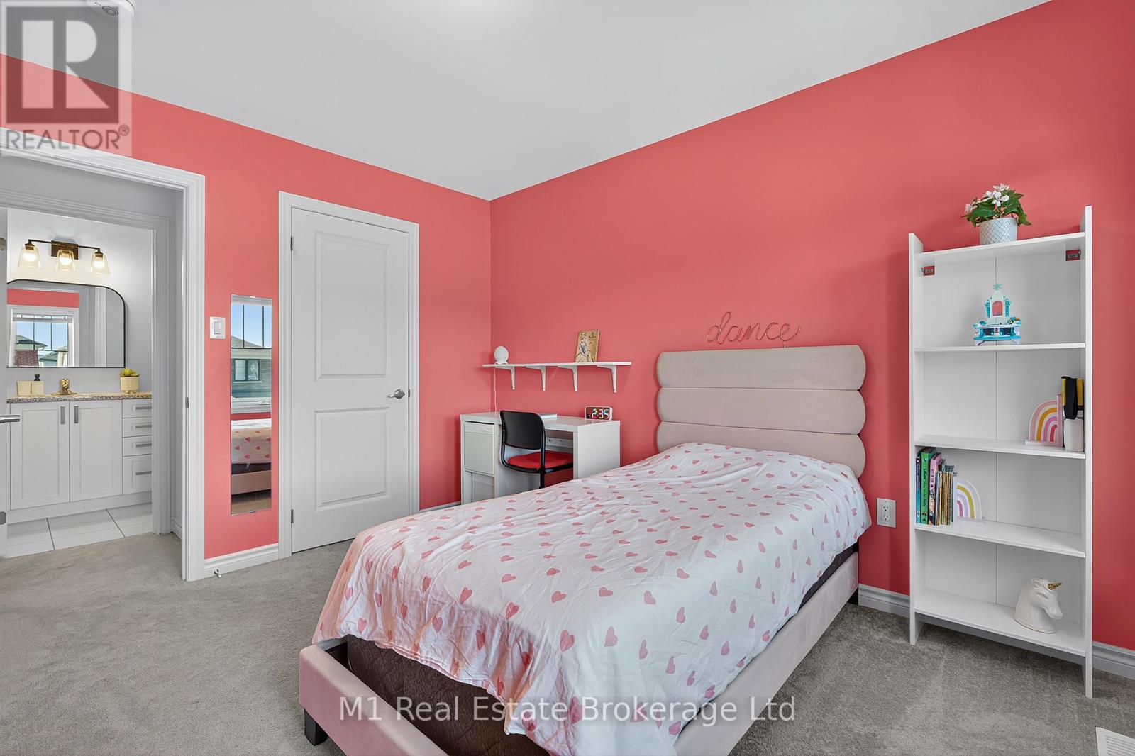 43 HARPIN WAY W - 32