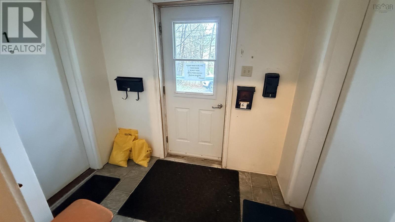 261 Marsh Street - 6
