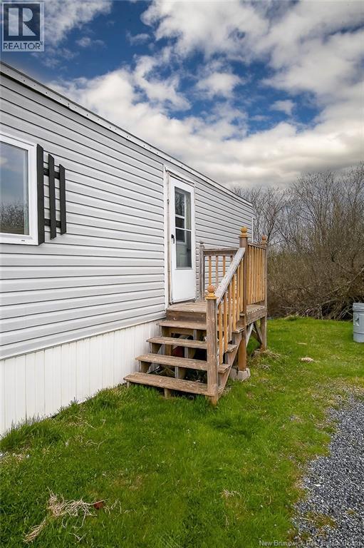 11 Kingfisher Road - 29