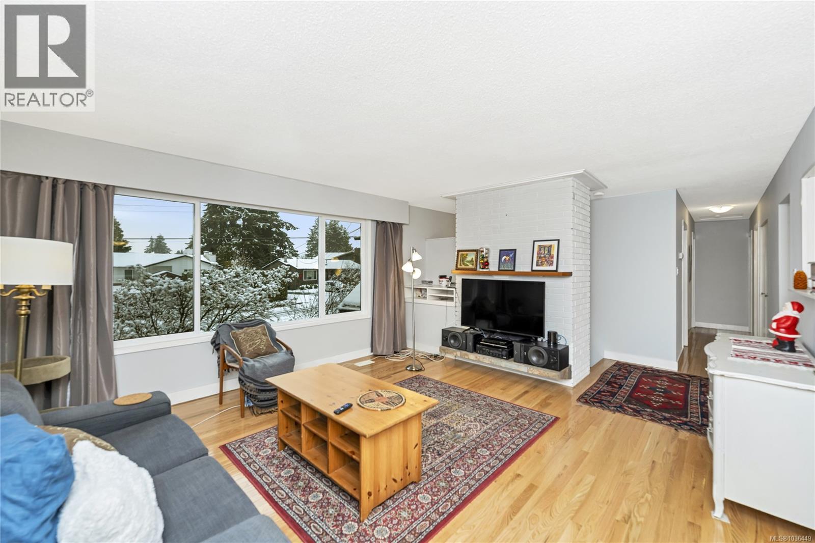 3082 McCauley Dr - 2