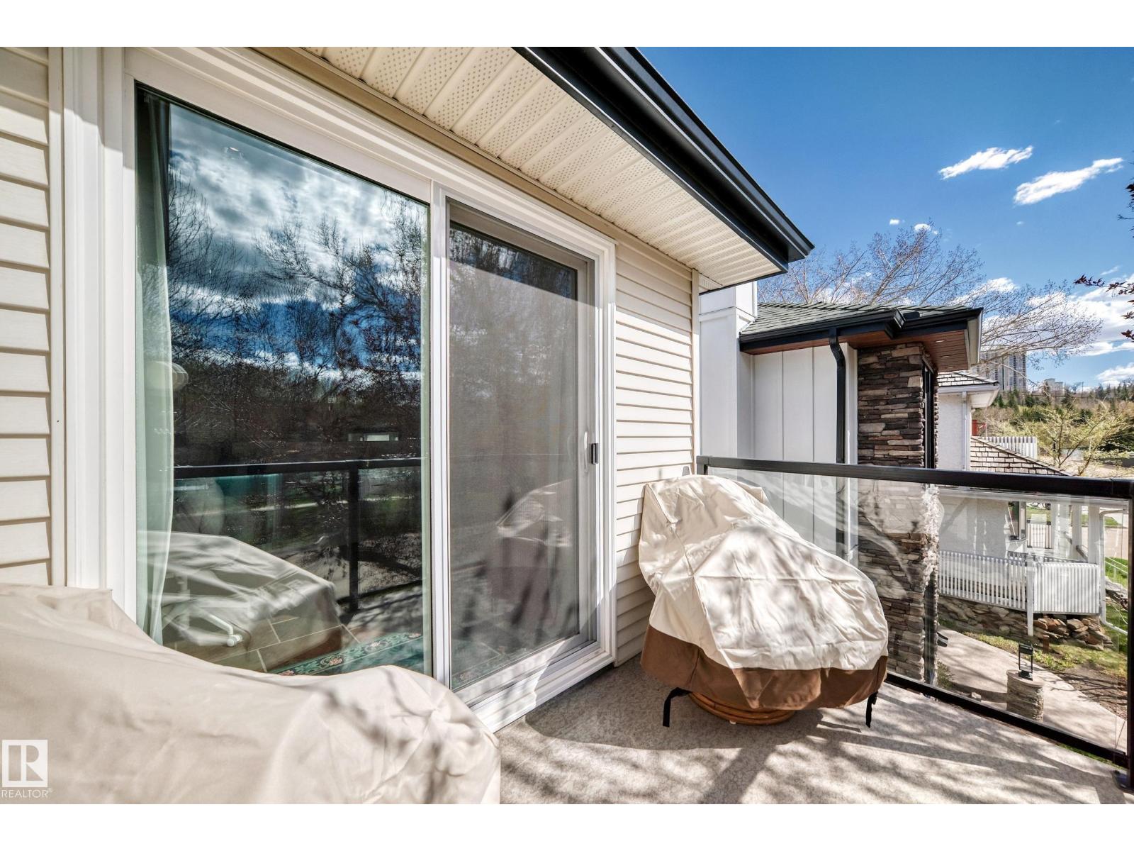9405 101 ST NW NW, Edmonton