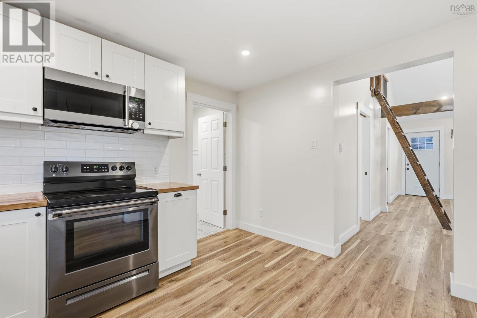 Property 26 of 33 of 6 Sylvia Avenue