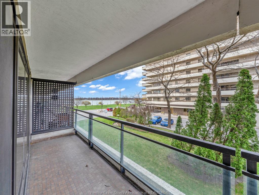 5125 RIVERSIDE DRIVE East Unit# 202, Windsor, Ontario, N8S4L8 — Photo 12