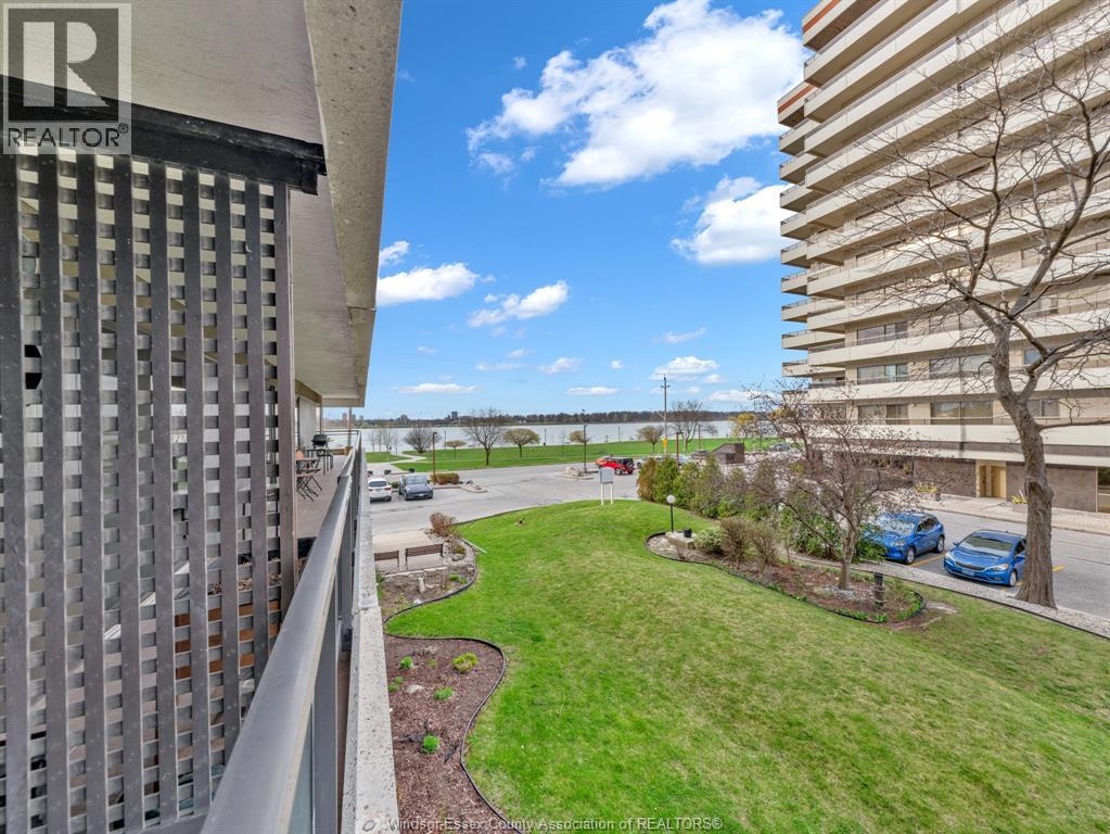 5125 RIVERSIDE DRIVE East Unit# 202, Windsor, Ontario, N8S4L8 — Photo 6