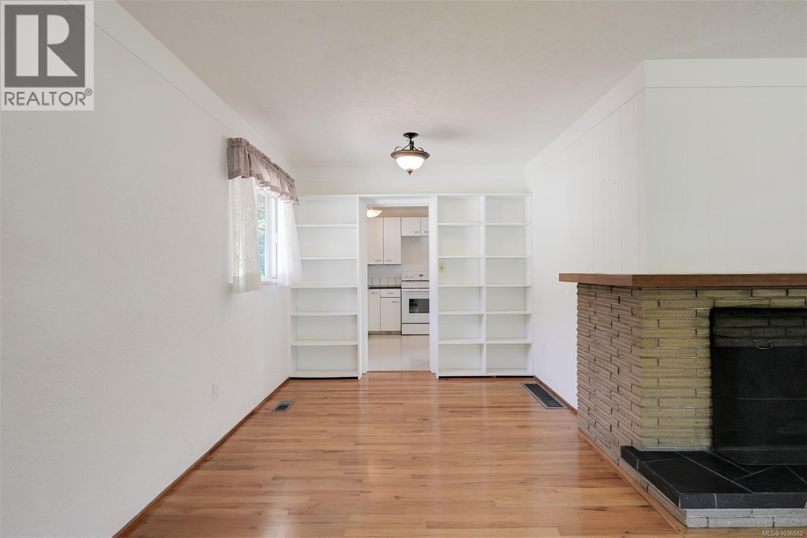 2765 Fernwood Rd - 11