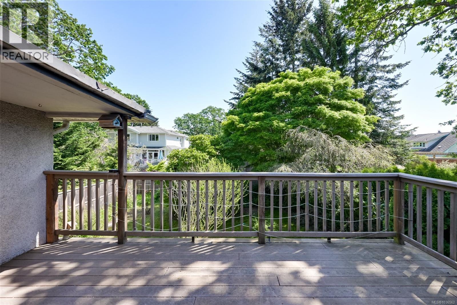 2765 Fernwood Rd - 16