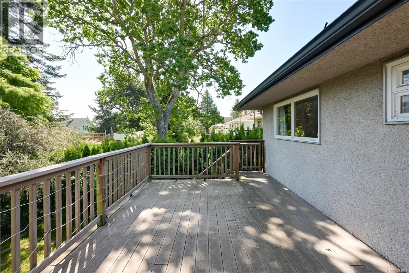 2765 Fernwood Rd - 17