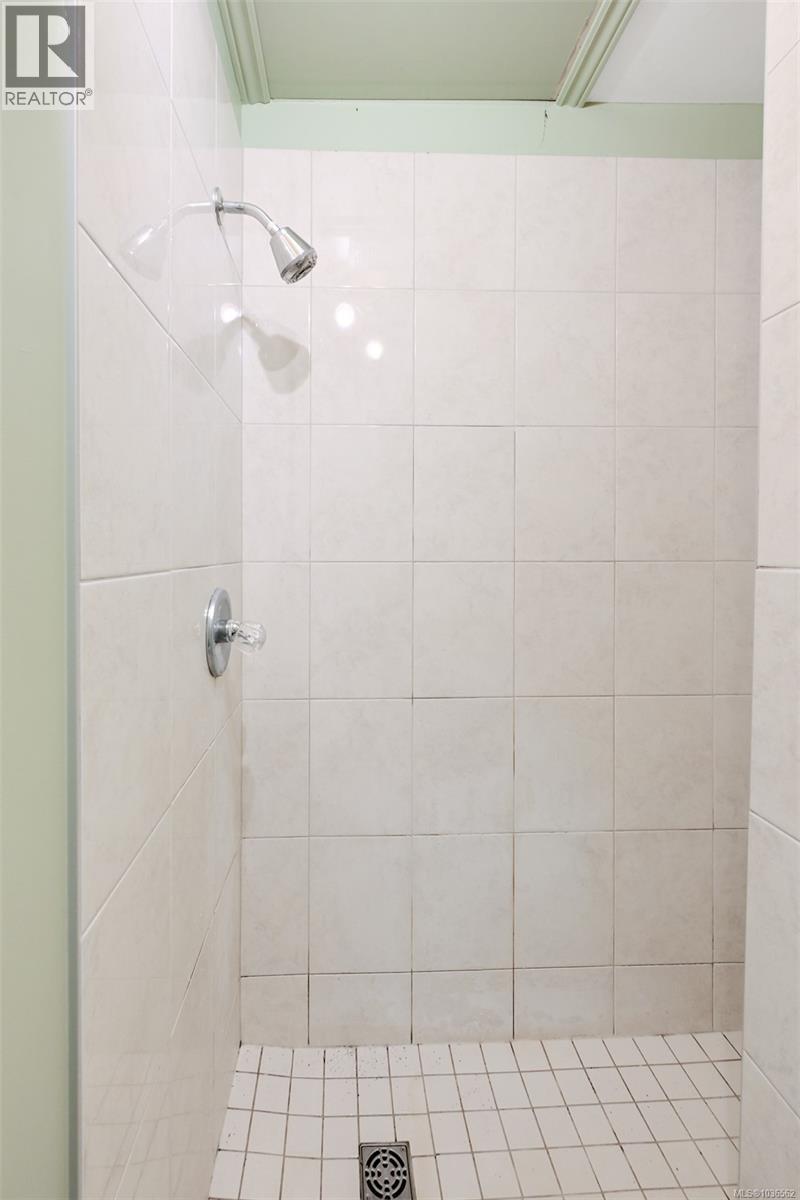 2765 Fernwood Rd - 21