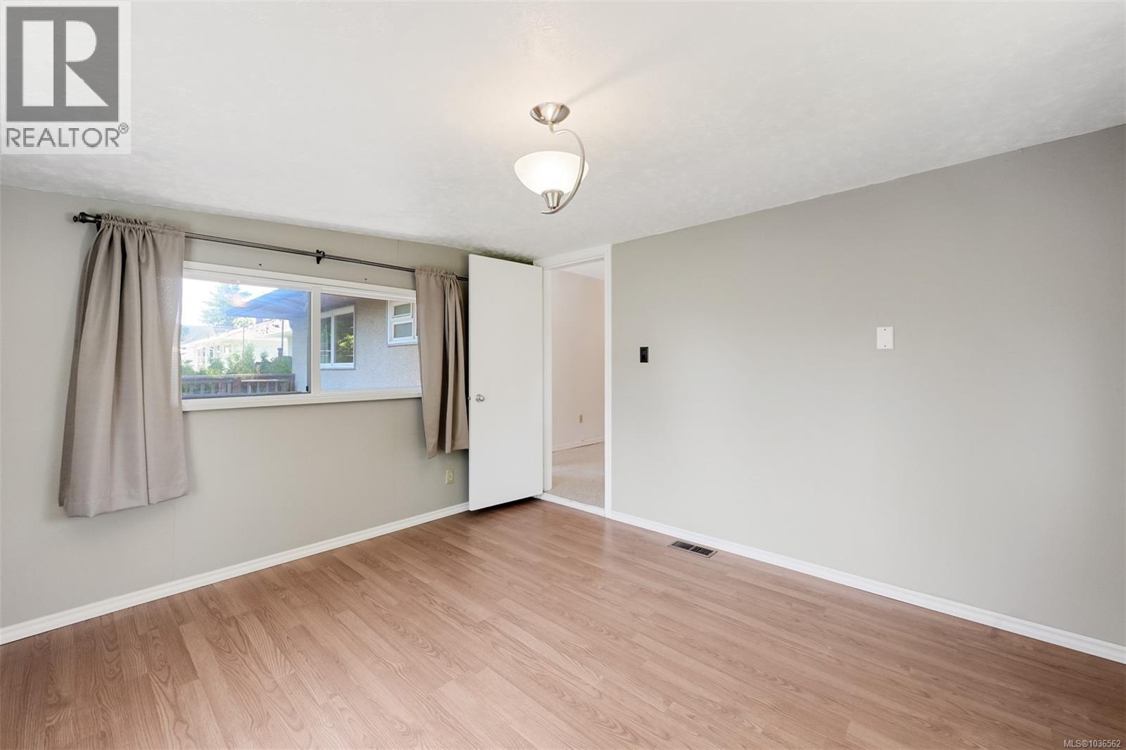 2765 Fernwood Rd - 23