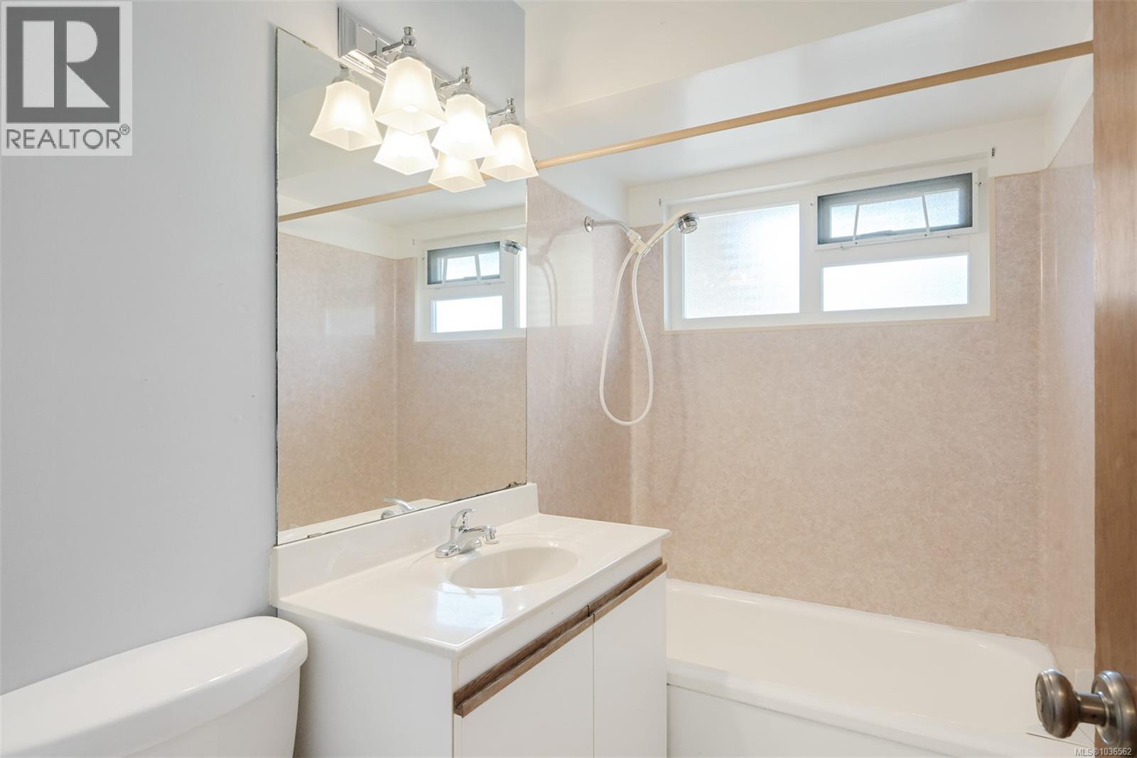 2765 Fernwood Rd - 27