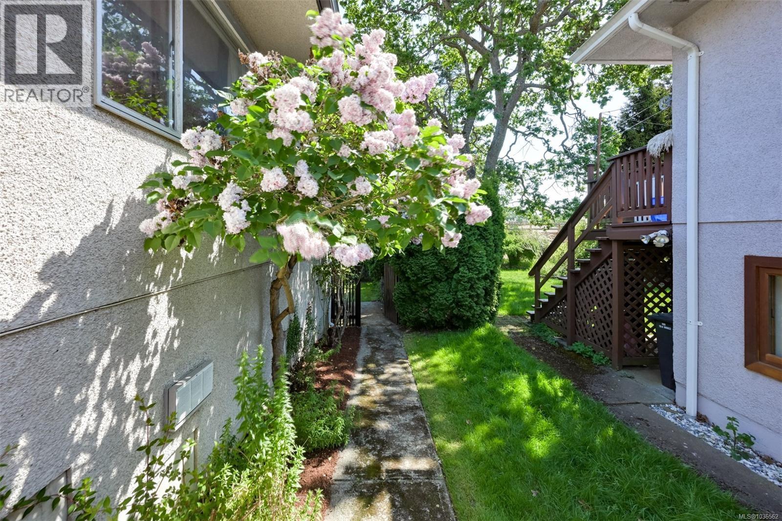 2765 Fernwood Rd - 34