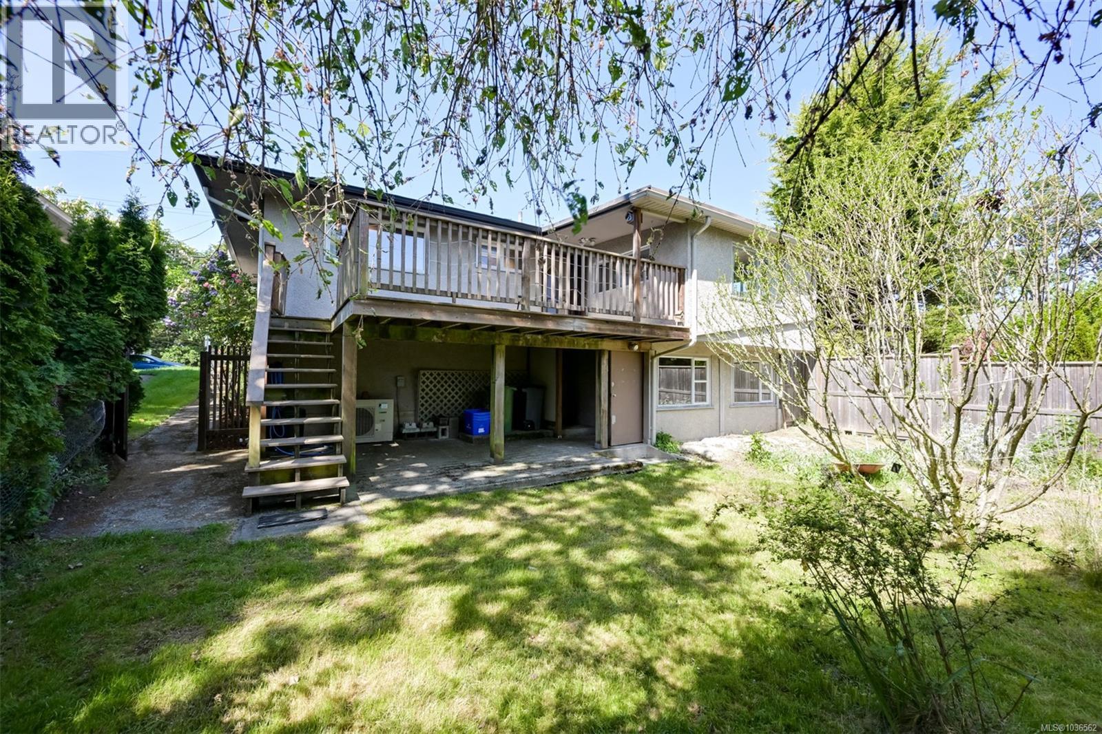 2765 Fernwood Rd - 36