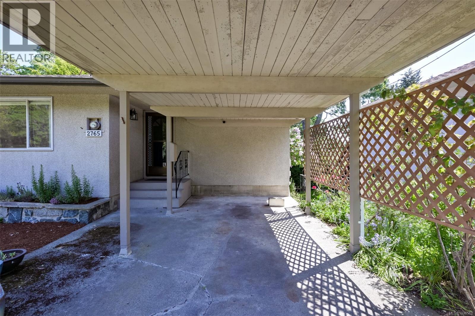 2765 Fernwood Rd - 47