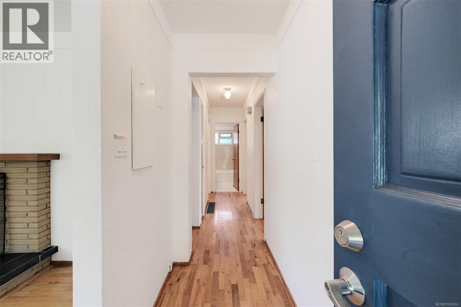 2765 Fernwood Rd - 8