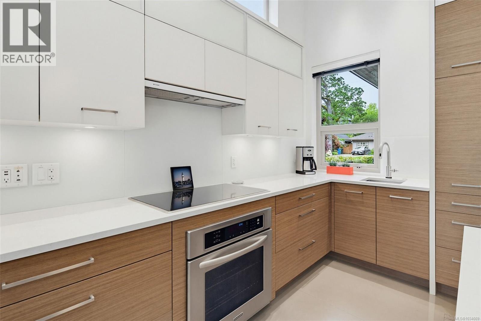 1395 Hampshire Rd - 9
