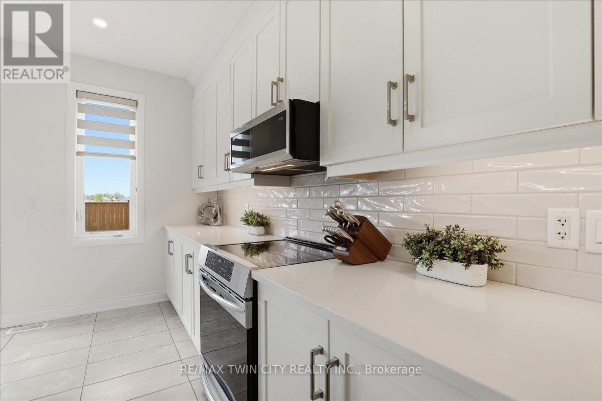 10 GOURLAY FARM LANE - 12
