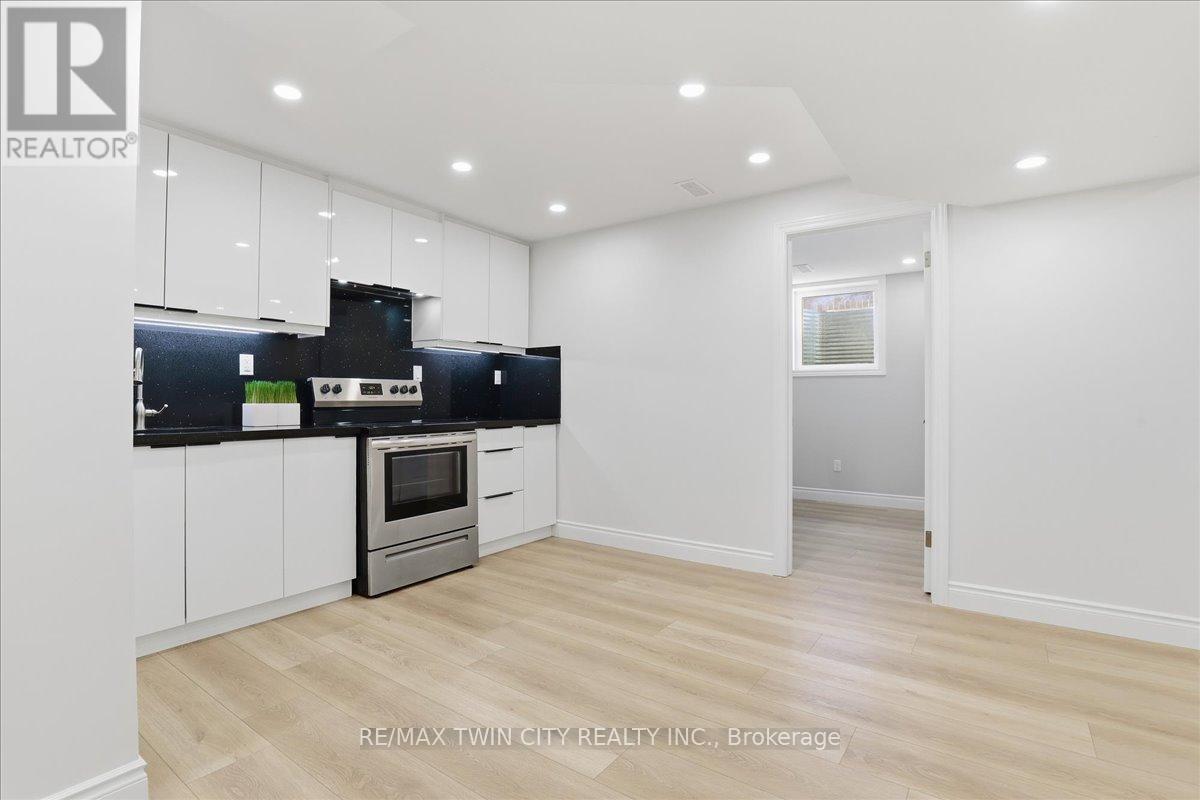 10 GOURLAY FARM LANE - 33