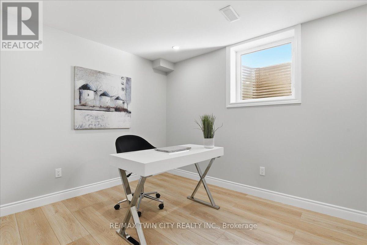 10 GOURLAY FARM LANE - 37