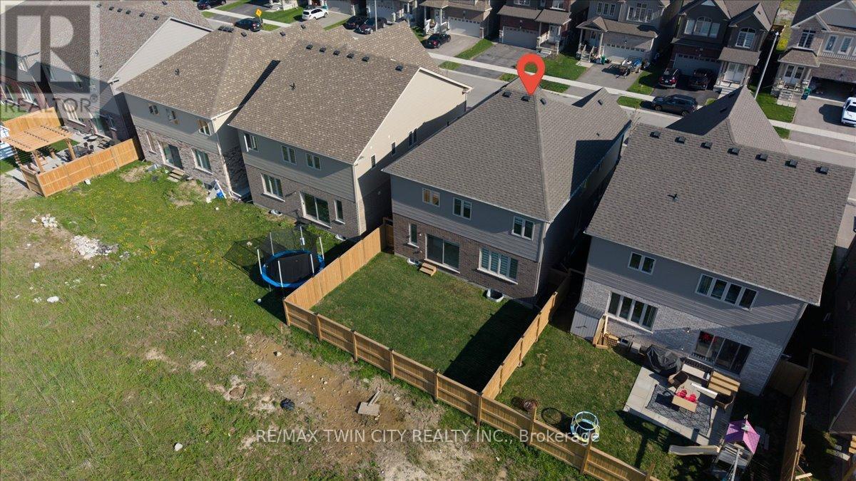 10 GOURLAY FARM LANE - 44