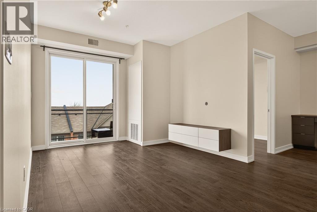520 NORTH SERVICE Road Unit# 308, Grimsby, Ontario, L3M0C9 — Photo 3