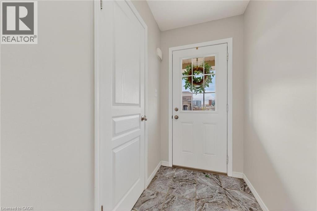73 GRAND FLATS Trail, Kitchener, Ontario, N2A0H7 — Photo 8