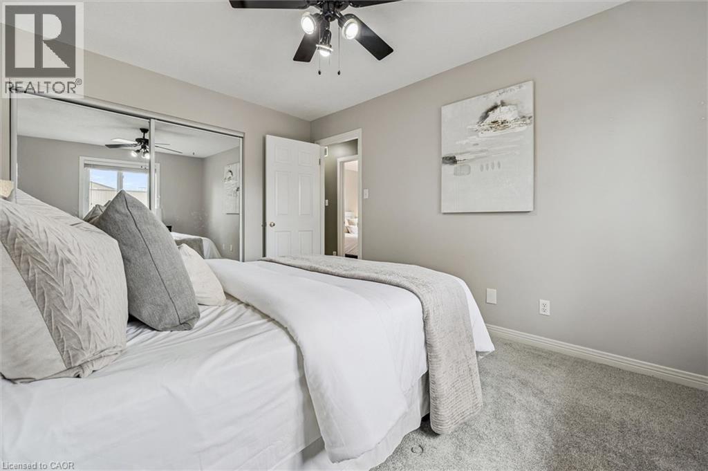 33 KINGFISHER Drive - 10