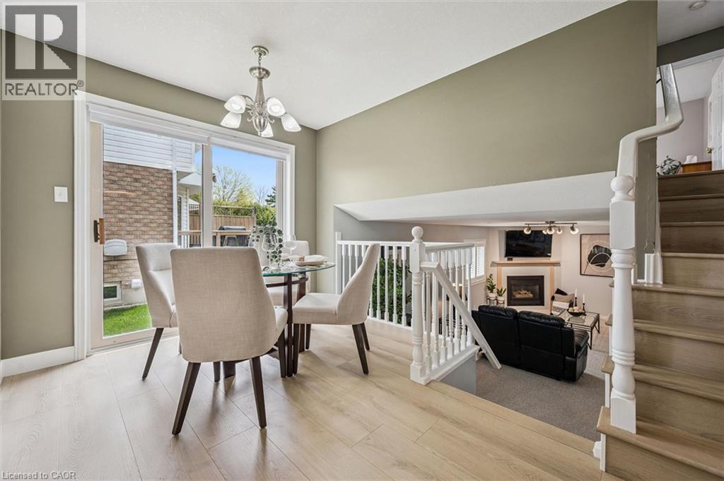 33 KINGFISHER Drive - 4
