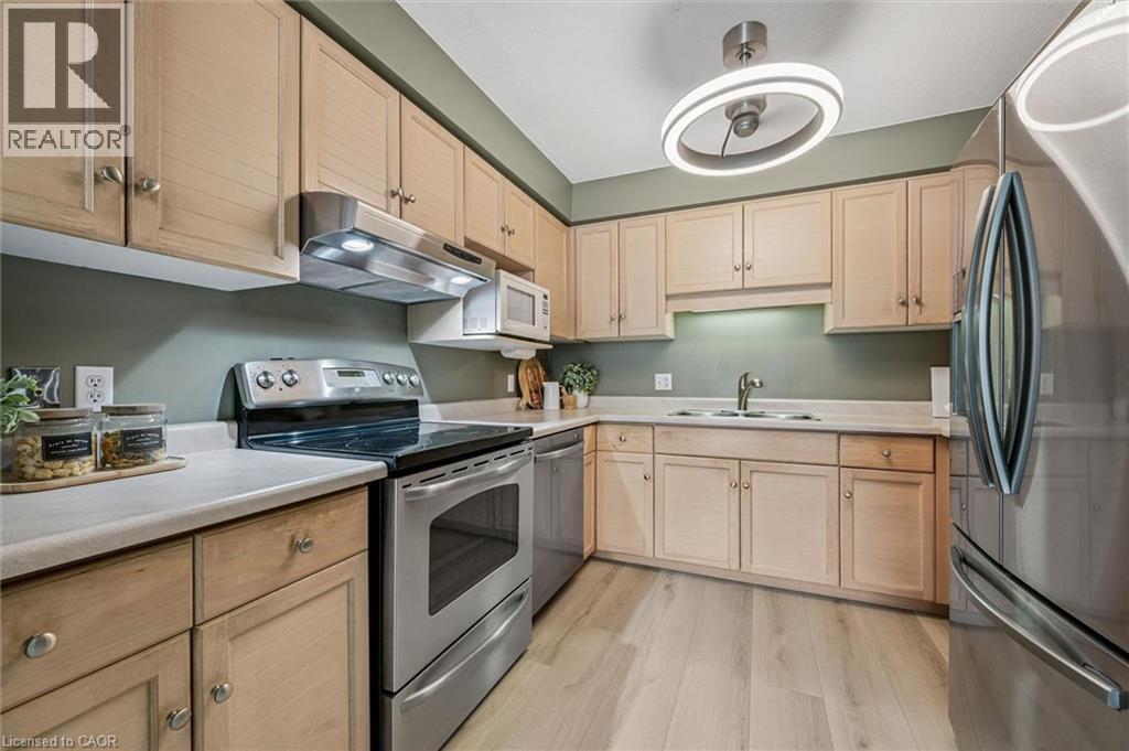 33 KINGFISHER Drive - 6