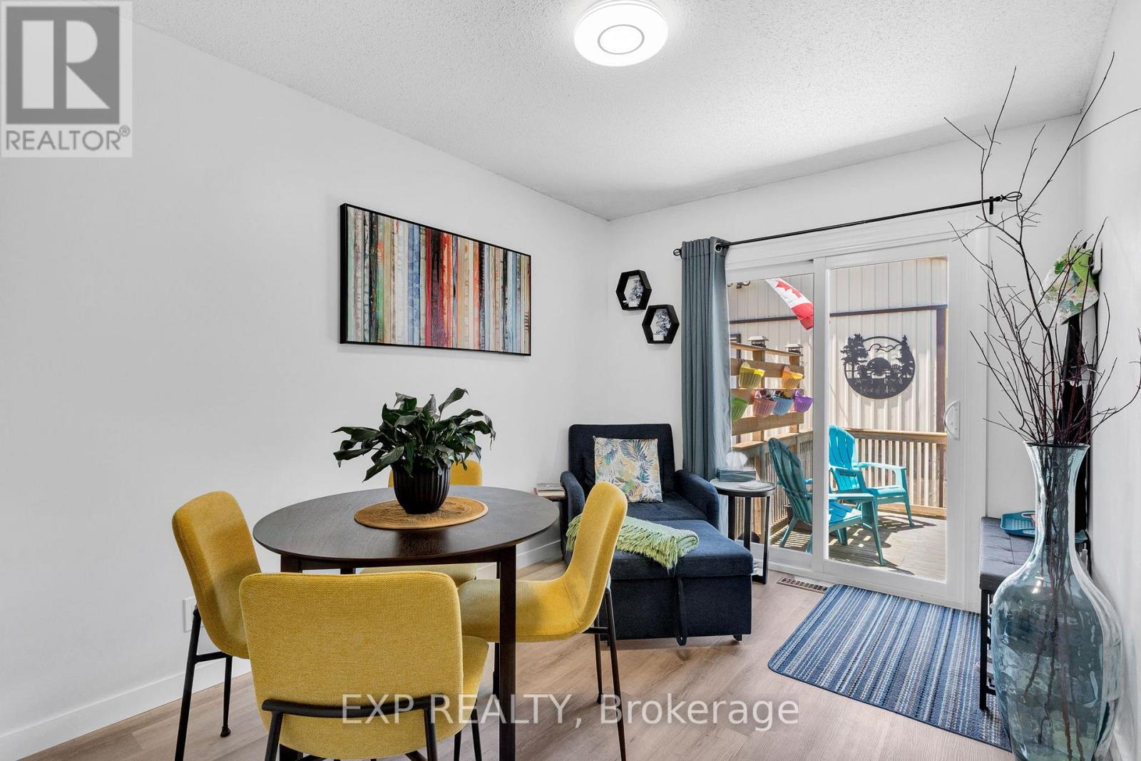 277 STATION STREET — photo 20