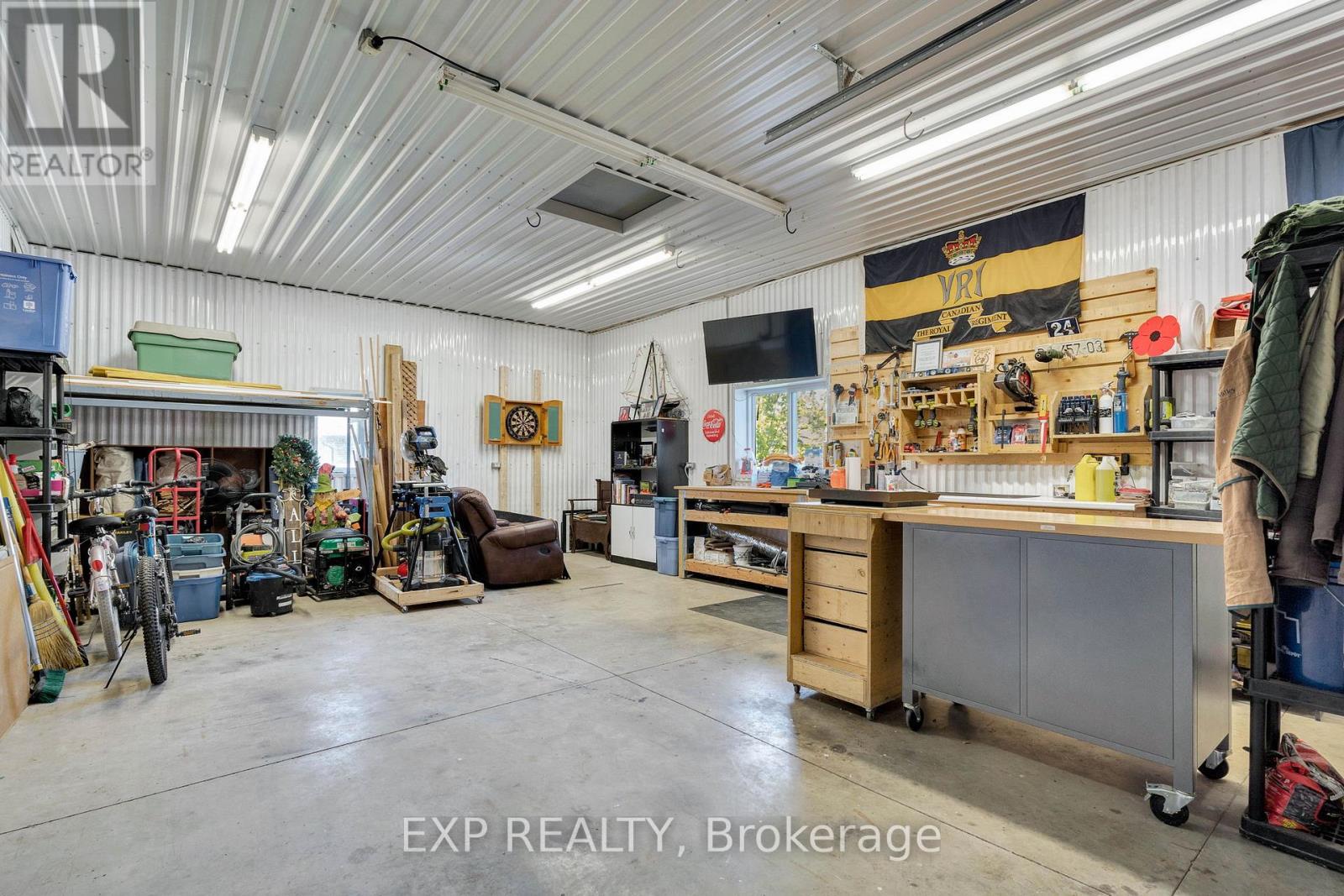 277 STATION STREET — photo 47