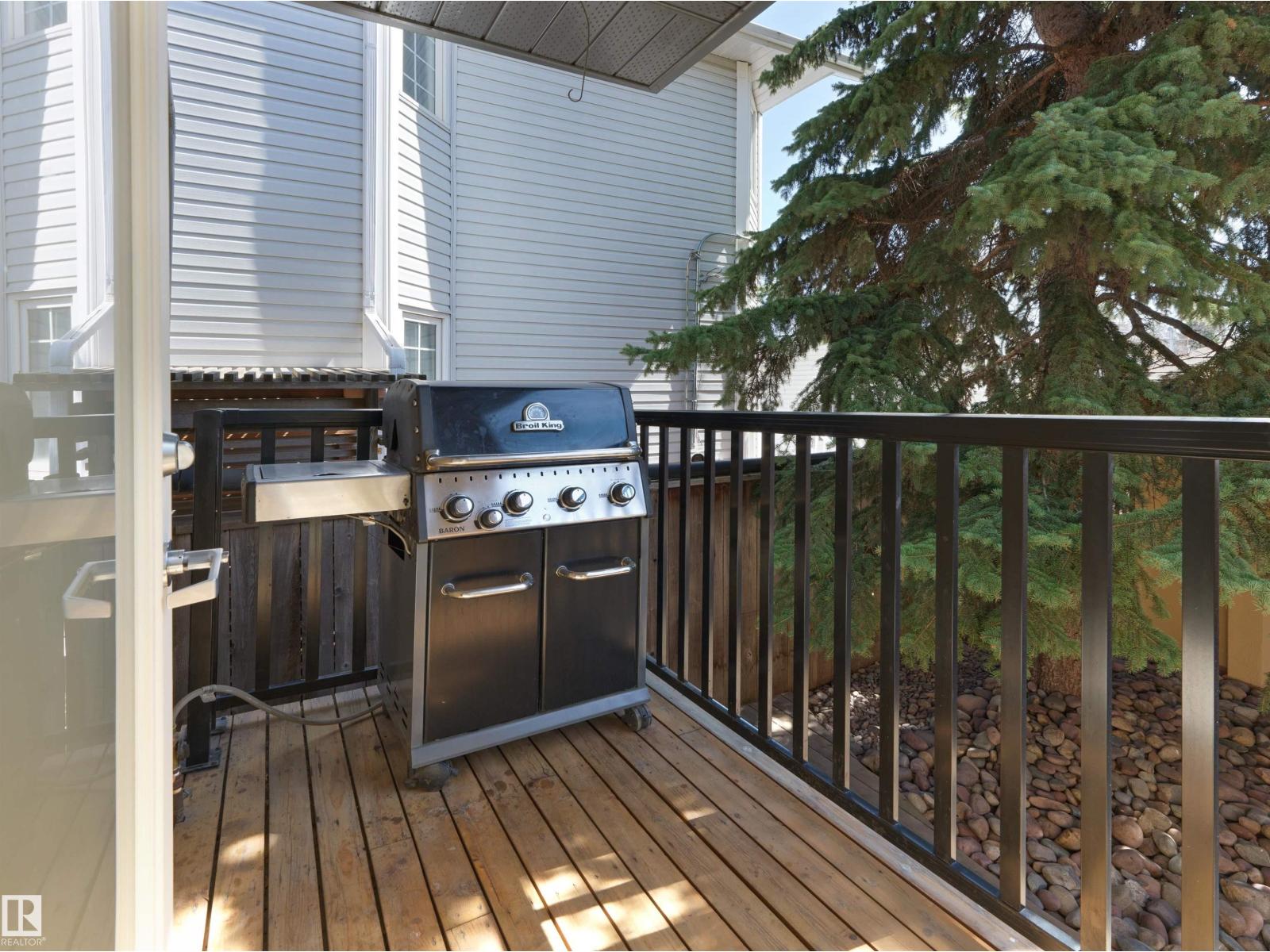 10725 UNIVERSITY AV NW, Edmonton