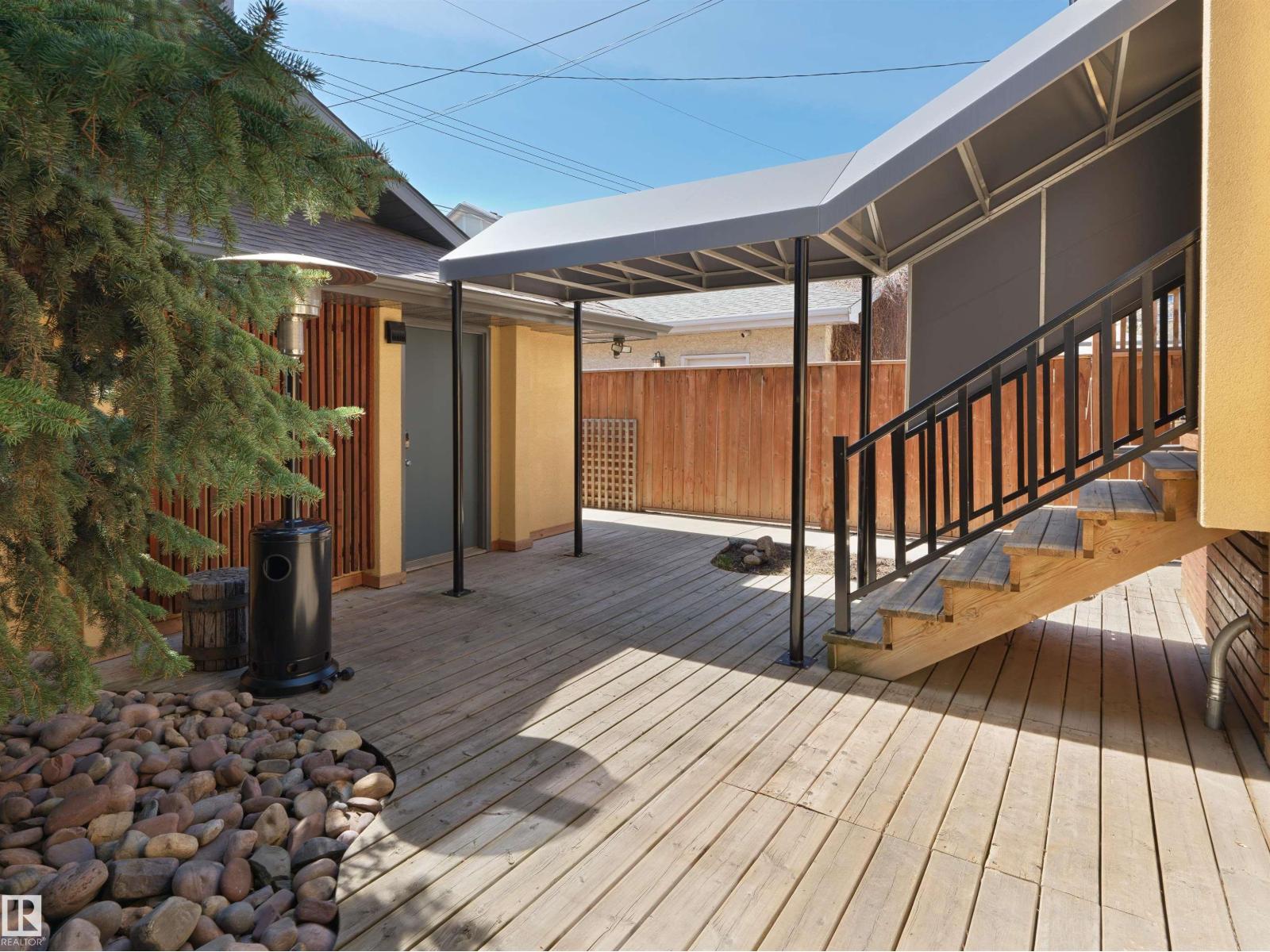 10725 UNIVERSITY AV NW, Edmonton