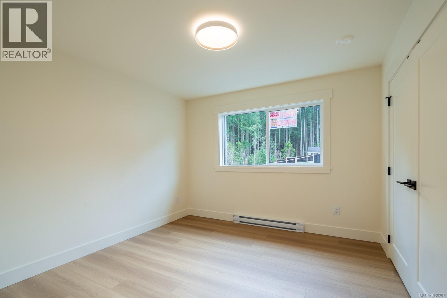 668 Sanderson Rd - 20