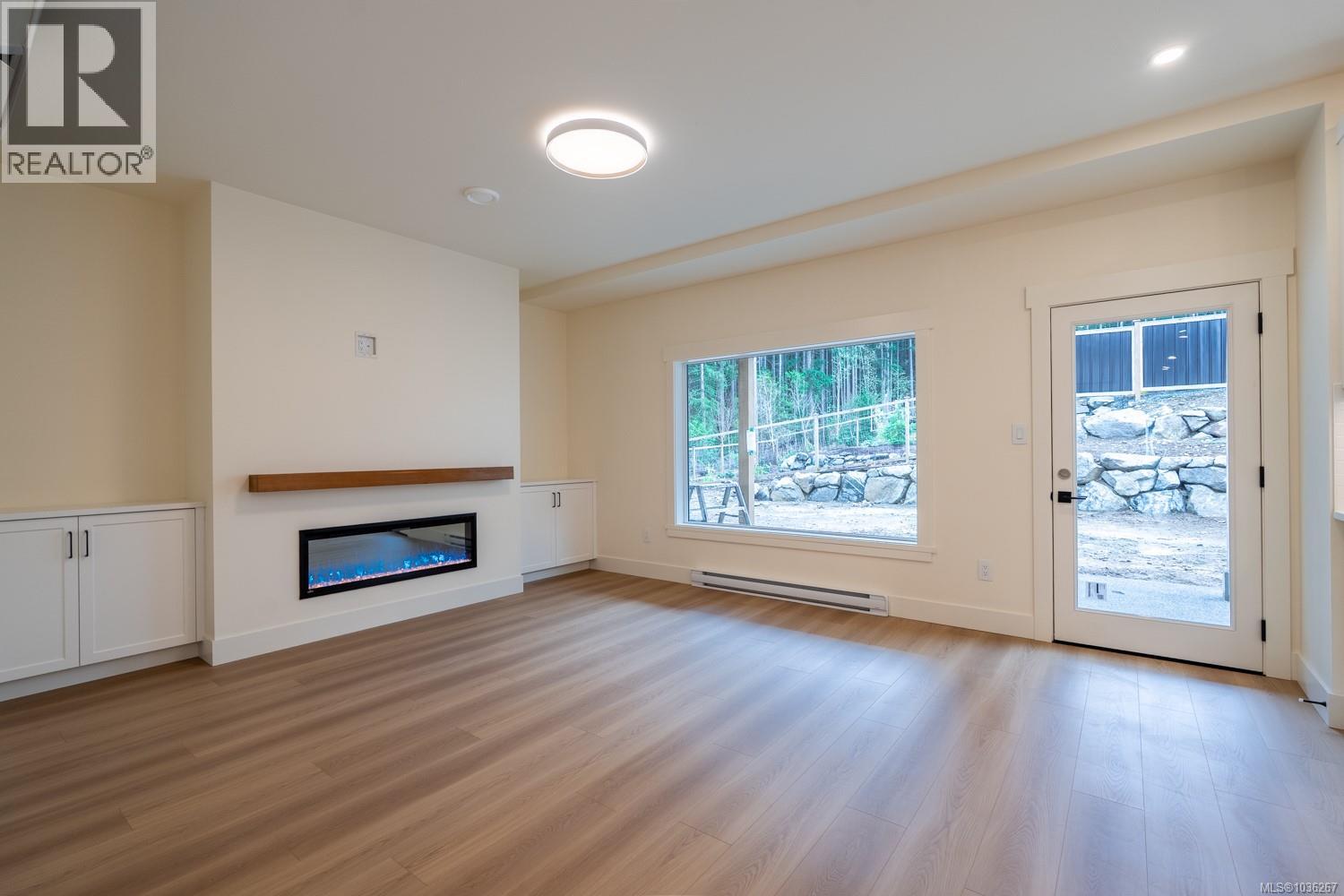 668 Sanderson Rd - 9