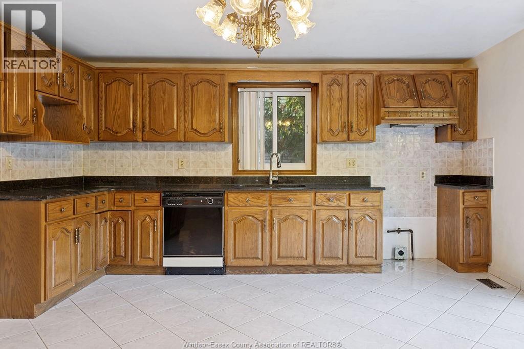 651 MORAND STREET, Windsor, Ontario, N9G1J1 — Photo 19