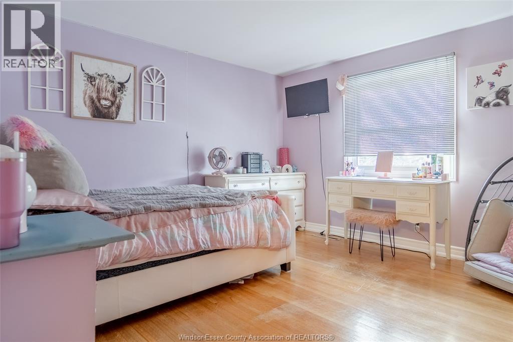 2477 MARK AVENUE, Windsor, Ontario, N9E2W2 — Photo 17