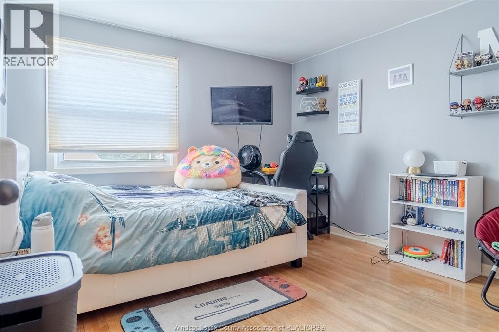 2477 MARK AVENUE, Windsor, Ontario, N9E2W2 — Photo 19