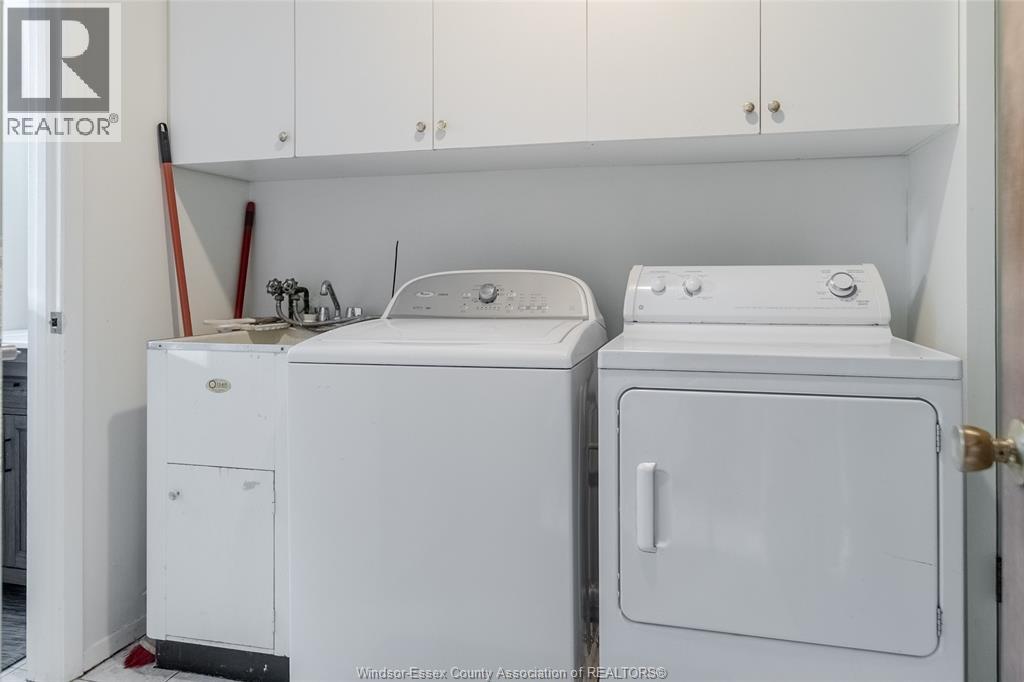 2477 MARK AVENUE, Windsor, Ontario, N9E2W2 — Photo 24